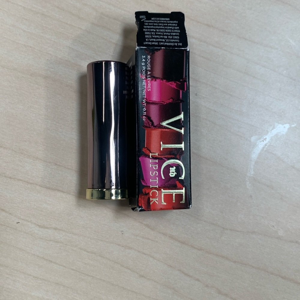 VICE Urban Decay Lipstick Liar cream